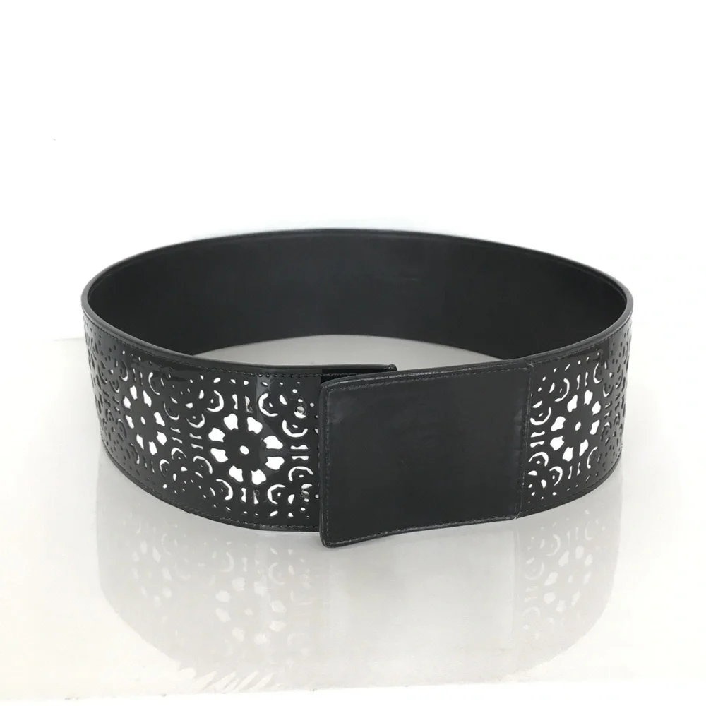 White House Black Market Patent Leather Wide Statement Belt Floral Filigree Sz M